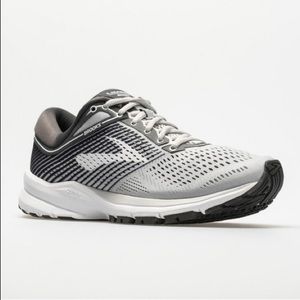 Brooks Women’s Launch 5